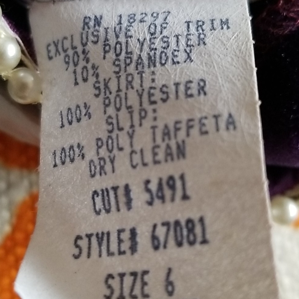 Dress - Picture 5 of 5